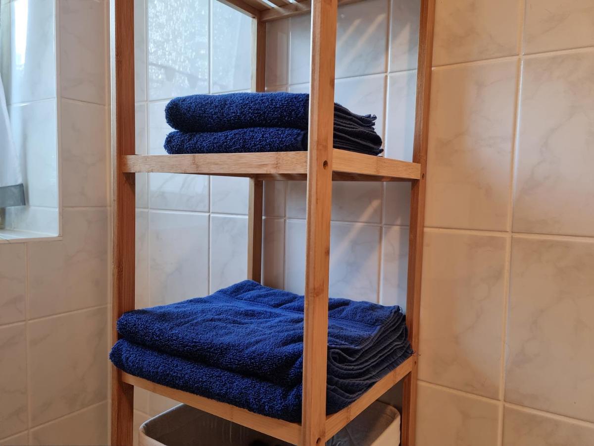 Brise Business Apartment Nahe Leipziger Messe - Porsche - Bmw - Dhl - Wlan - Parkplatz - Business Travelers Only Εξωτερικό φωτογραφία